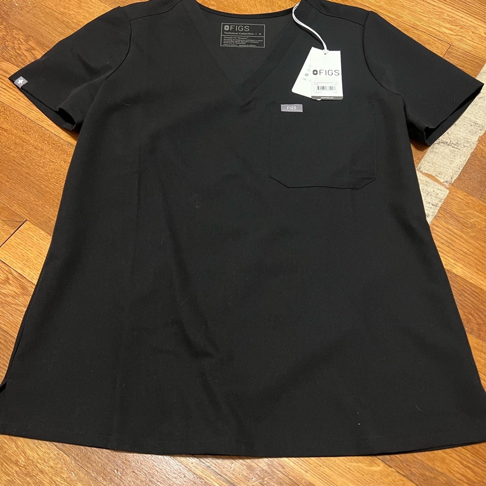 FIGS Classic Black Scrub Top